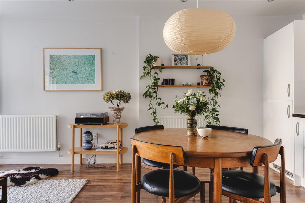 Property photo 1 of 20 London Lane-15.Jpg