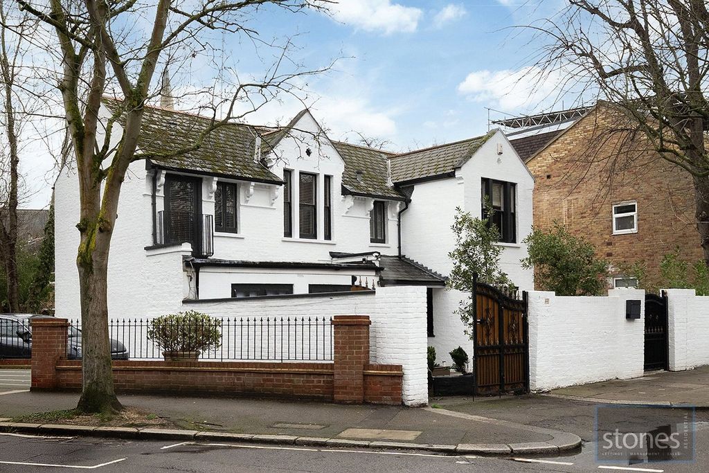 Property photo 3 of 17 Picture No. 13