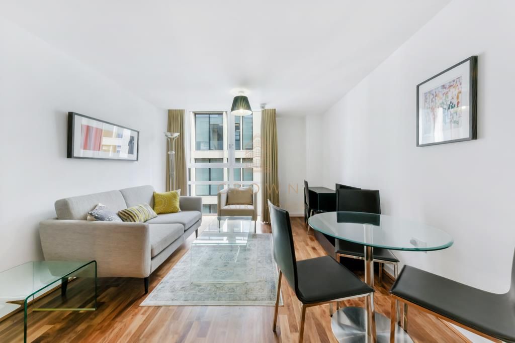 Property photo 2 of 11 Lamb's Passage, 1, 38-12.Jpg
