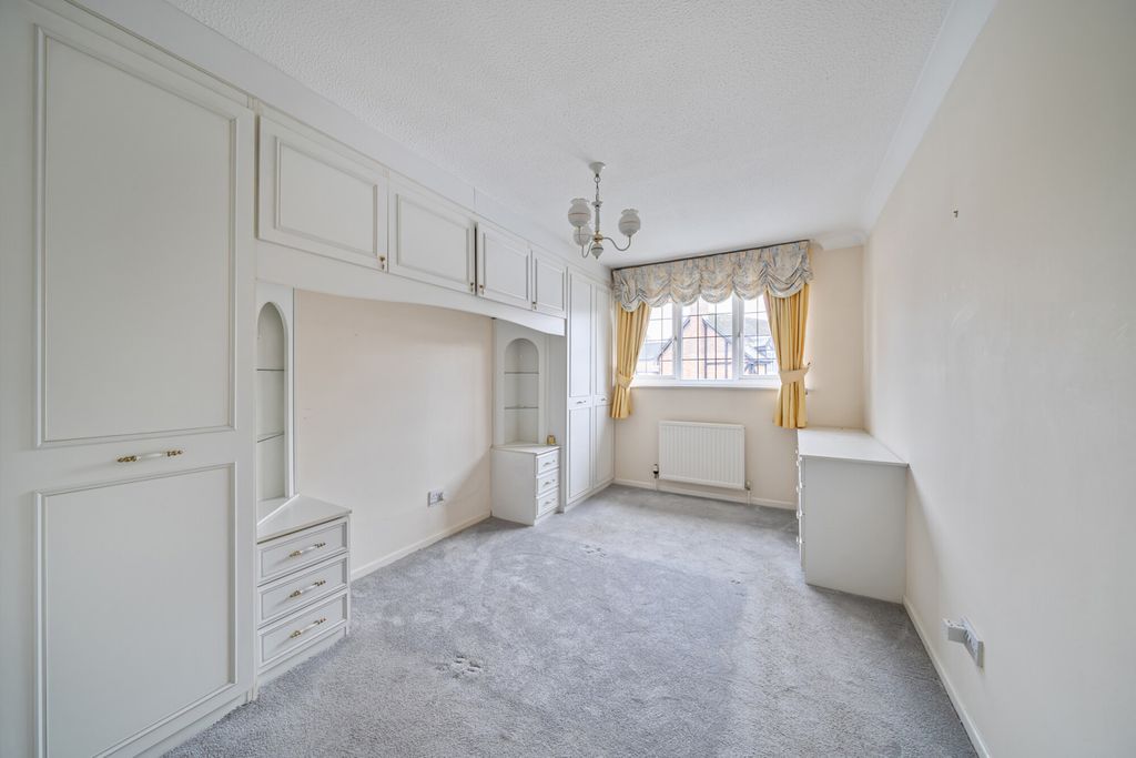 Property photo 3 of 20 1395613-14-695d17...