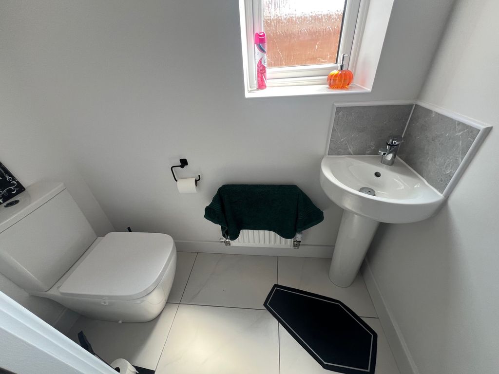 Property photo 3 of 19 Downstairs W.C