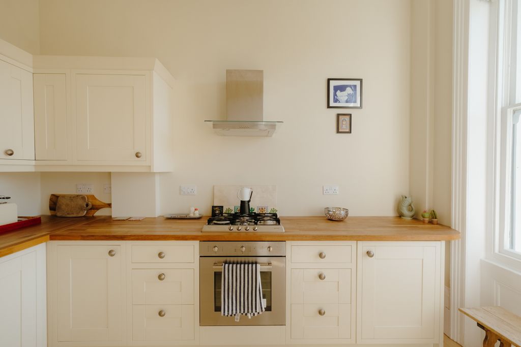 Property photo 3 of 18 Croft-Stleonards-Themount-Interior-10