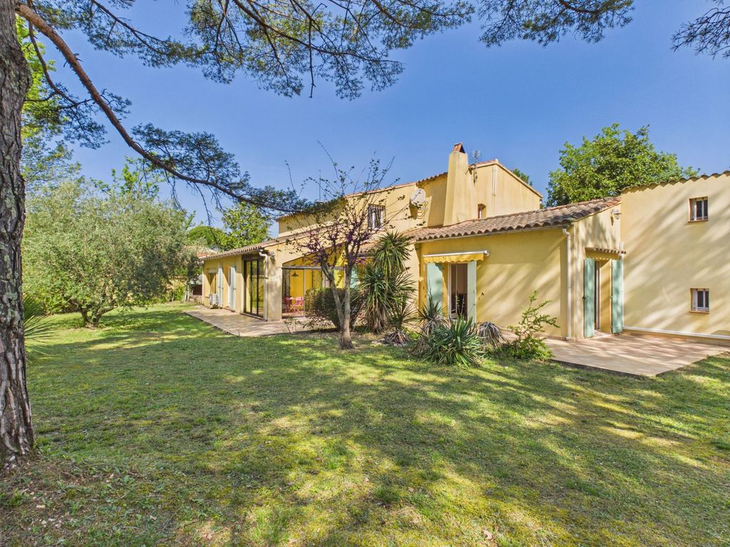 Property photo 1 of 26