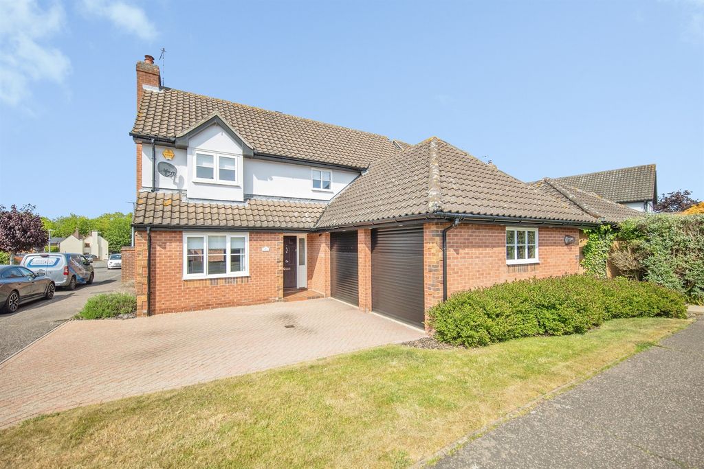 Property photo 1 of 24
