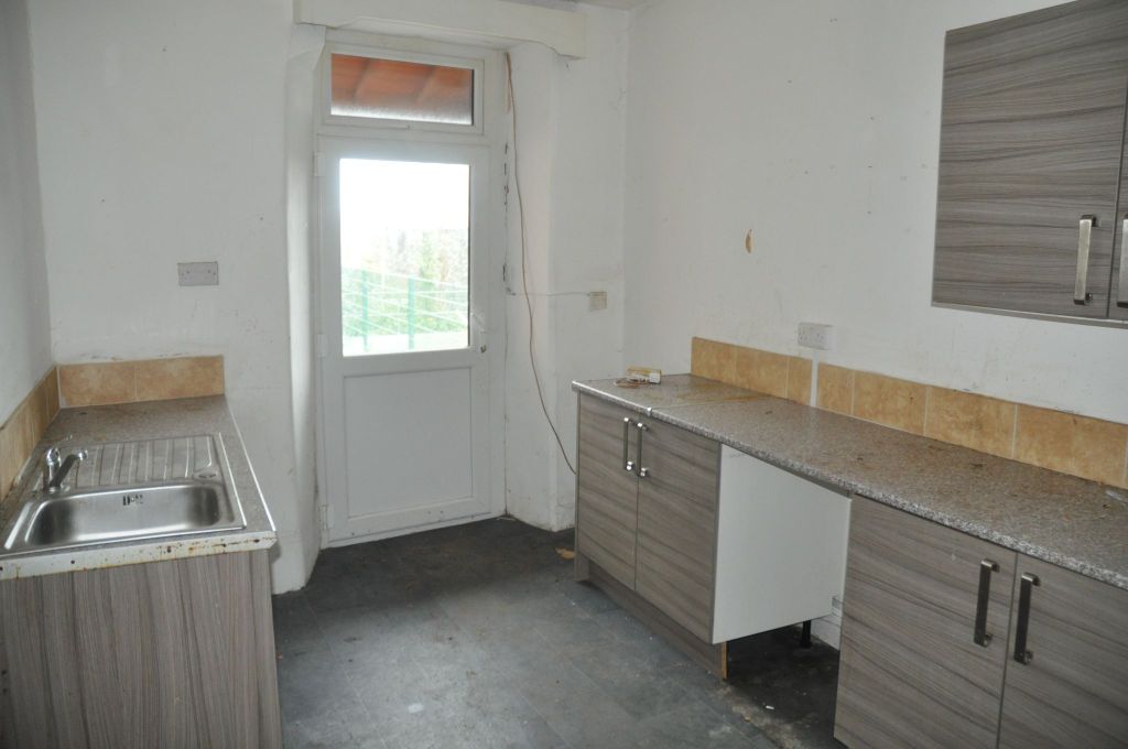 Property photo 3 of 10 Photograph 3
