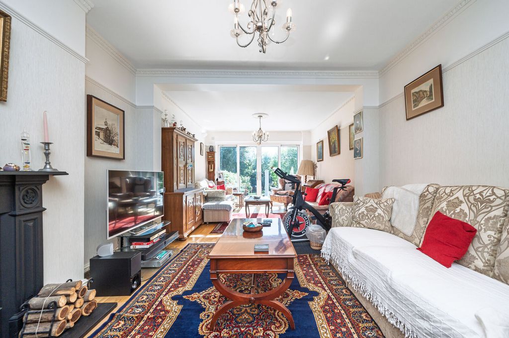 Property photo 2 of 15