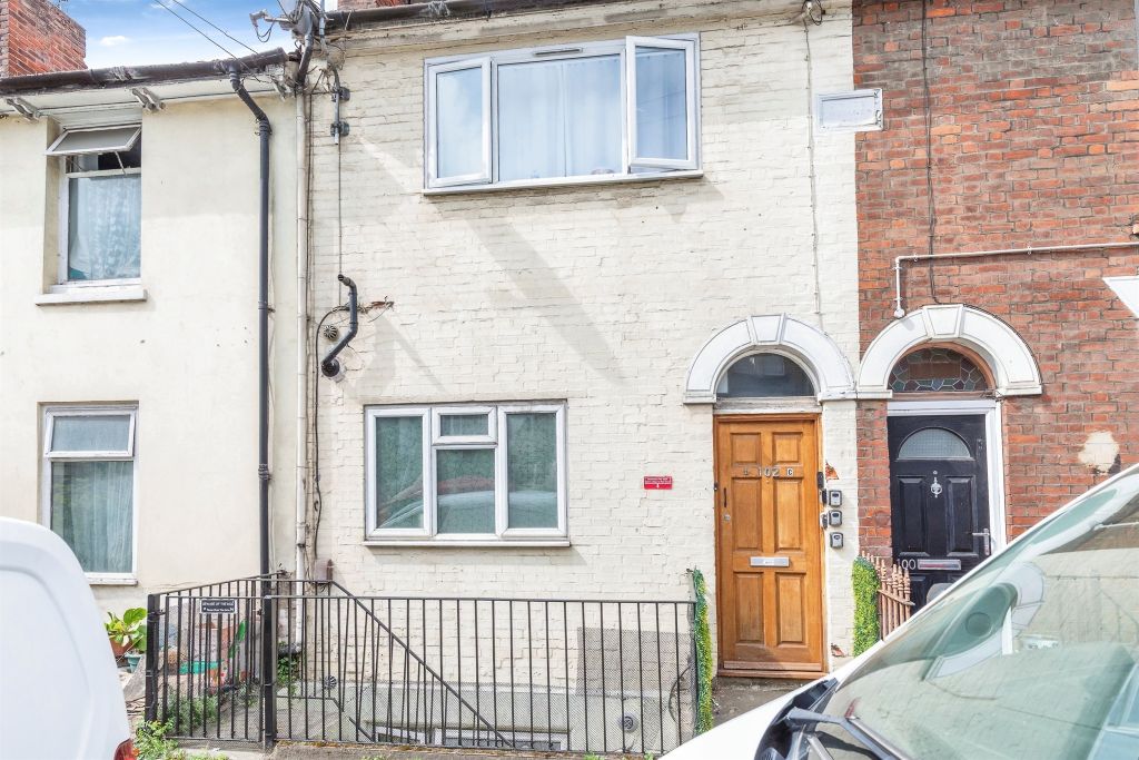 Property photo 1 of 5