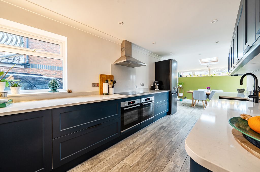 Property photo 2 of 23 140365466978Aff3366Bd