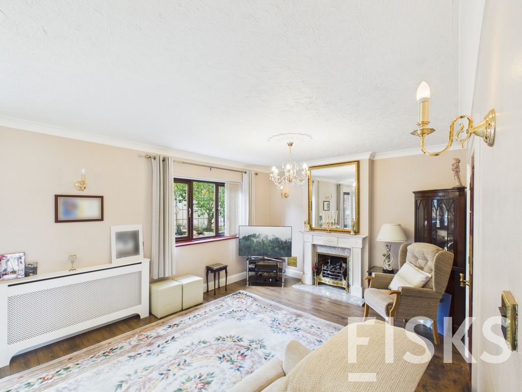 Property photo 3 of 19