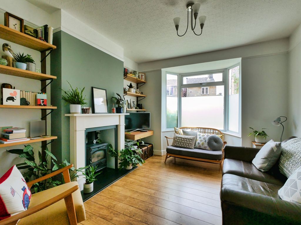 Property photo 2 of 16 Sitting Room