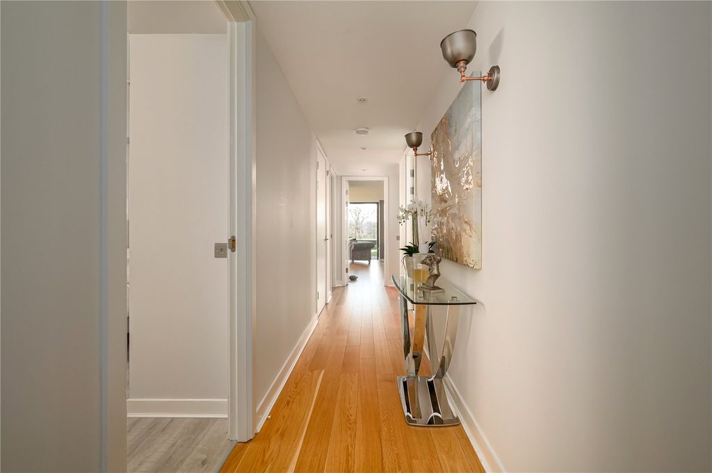 Additional image 5 of 4 bed flat for saleSimpson Loan, Quartermile, Edinburgh EH3