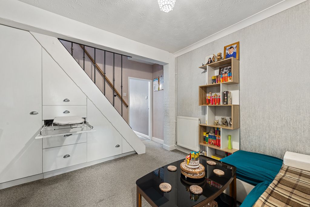 Property photo 3 of 16