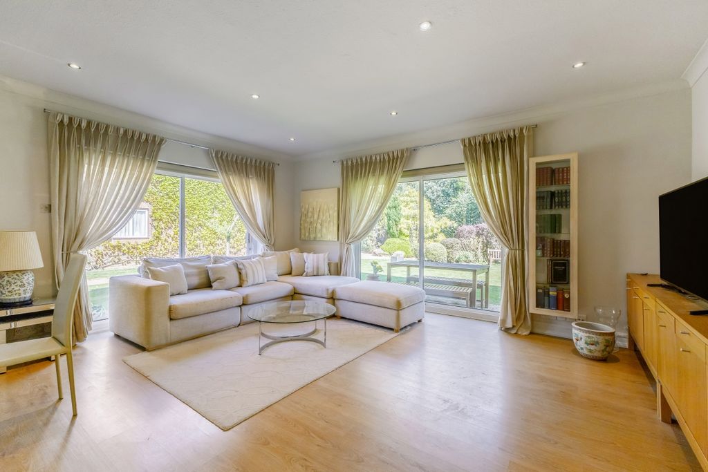 Property photo 1 of 25 The Callanders (3)