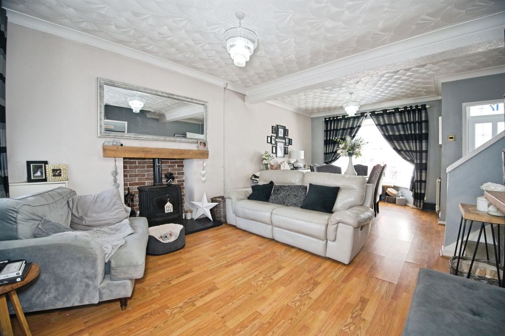 Property photo 3 of 26