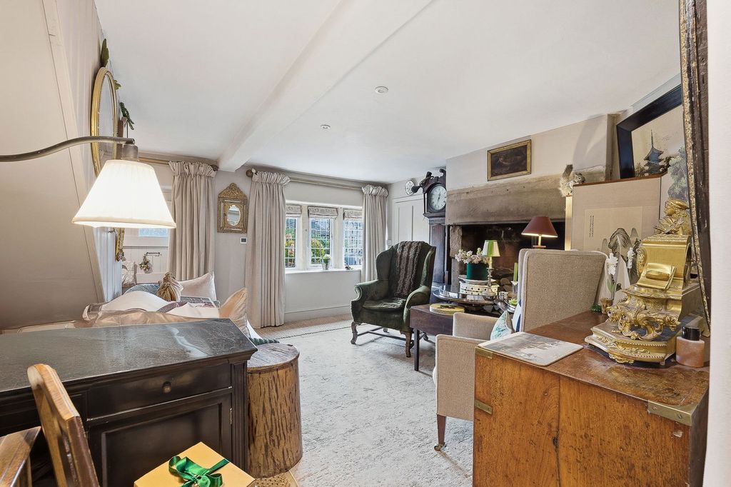 Property photo 3 of 16