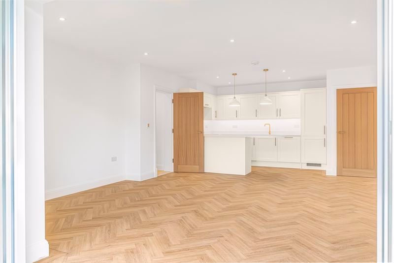 Property photo 2 of 11 Photo 11