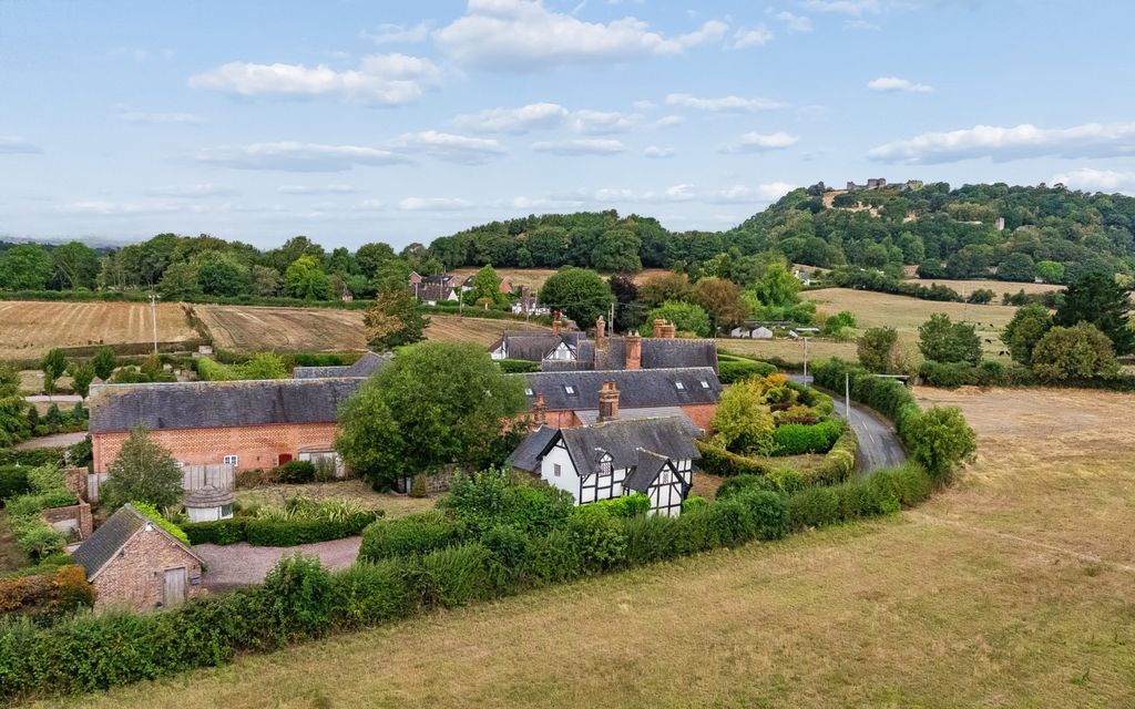 Property photo 1 of 28 Dji_20260820120953_0355_D_Dji