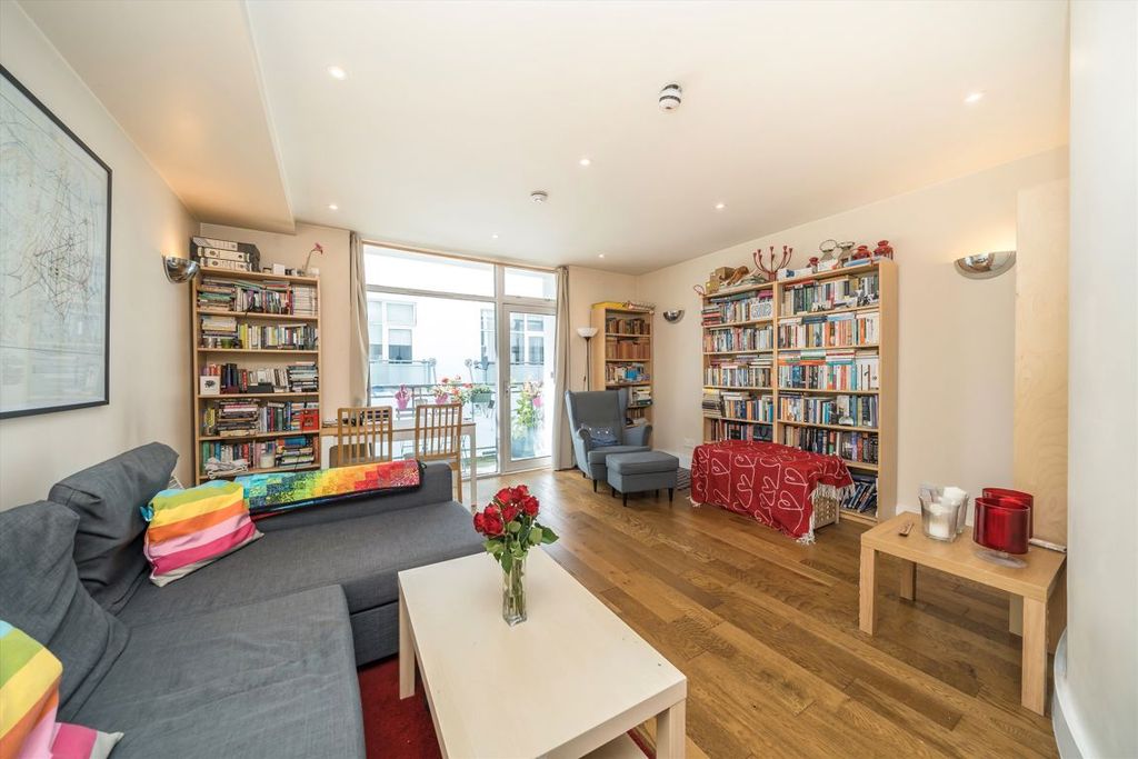 Property photo 2 of 7