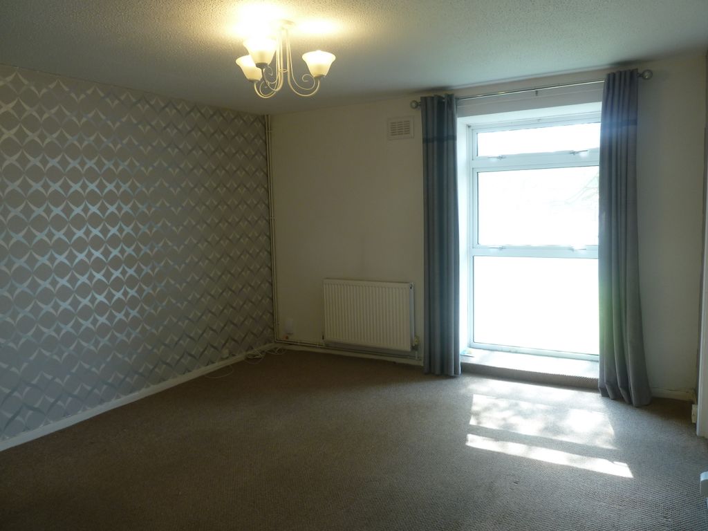 Property photo 2 of 3