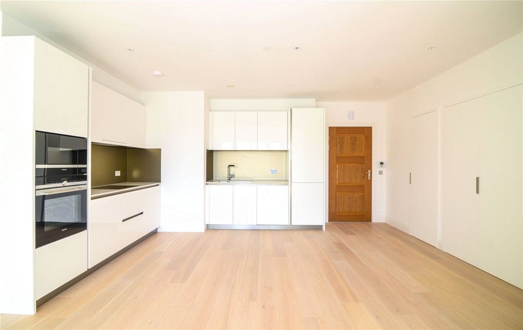 Property photo 2 of 4 Picture No. 06