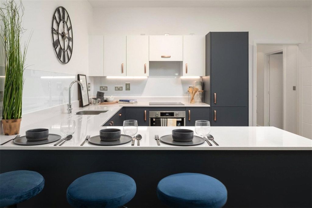 Property photo 1 of 16 Property Photo