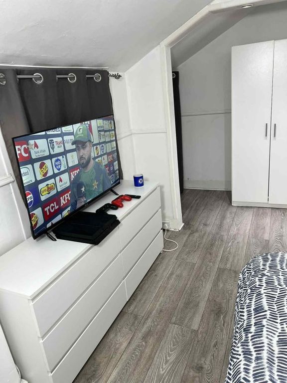 Property photo 2 of 5