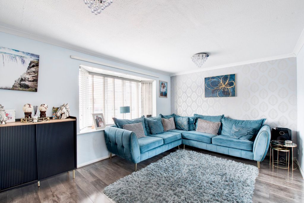 Property photo 3 of 14 Picture No. 12