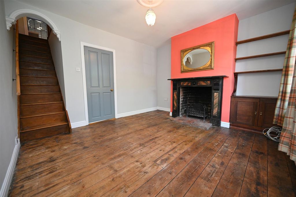 Property photo 2 of 19 Living Room1.Jpg