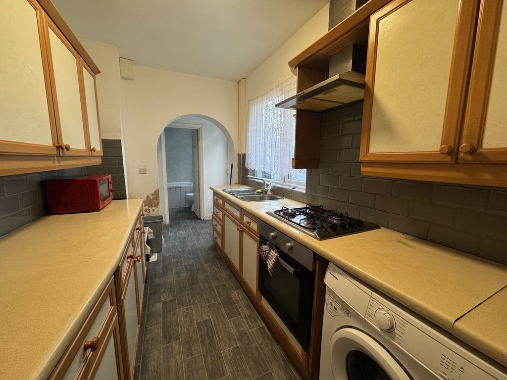 Property photo 2 of 12 Image