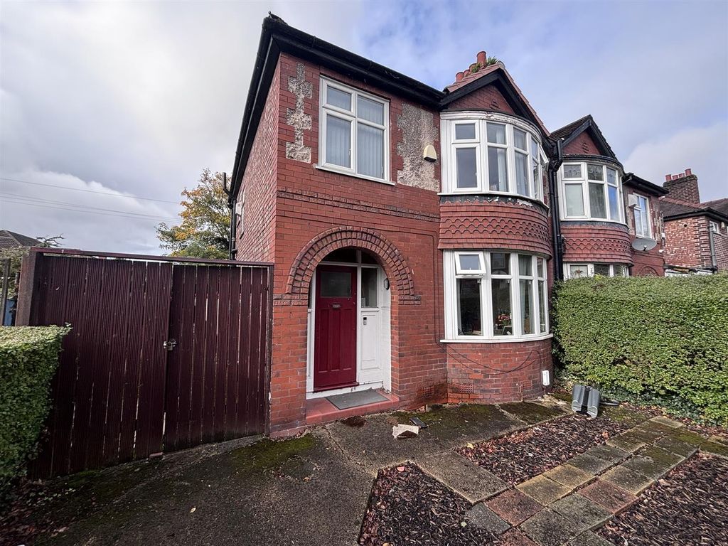 Property photo 1 of 21 External