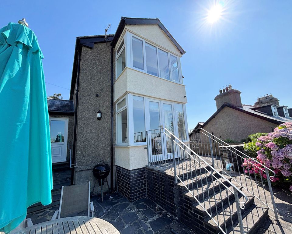 Property photo 3 of 46