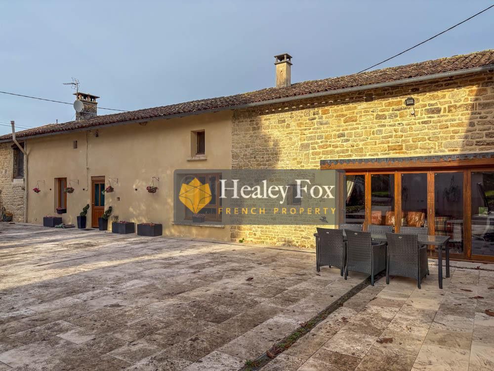 Property photo 1 of 23