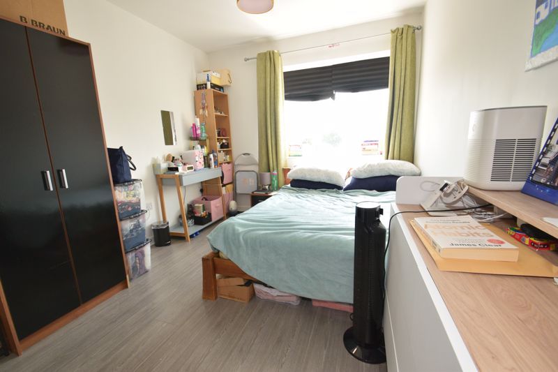 Property photo 3 of 13 Photo 16