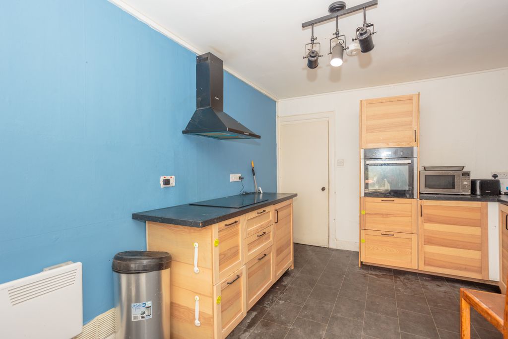 Property photo 2 of 20 Kitchen/Diner
