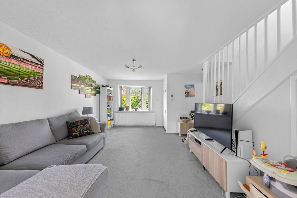 Property photo 3 of 21