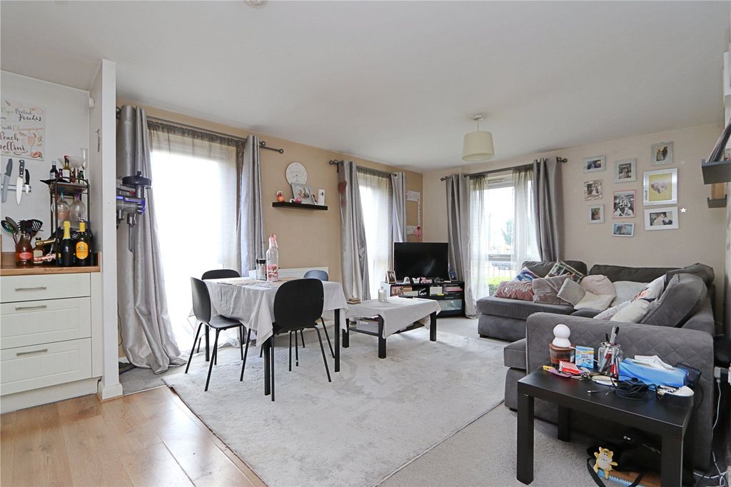 Property photo 3 of 15 Picture No. 11