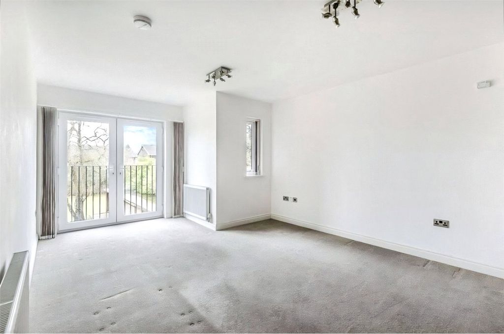 Property photo 3 of 8 Picture No. 05