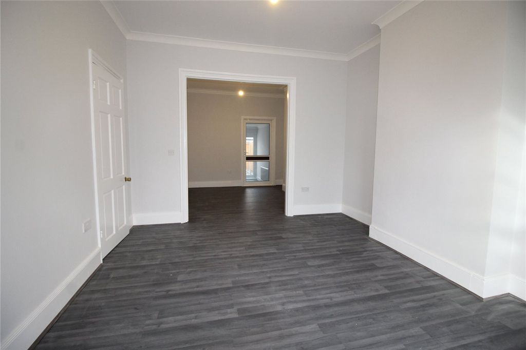 Property photo 3 of 13 Picture No. 04
