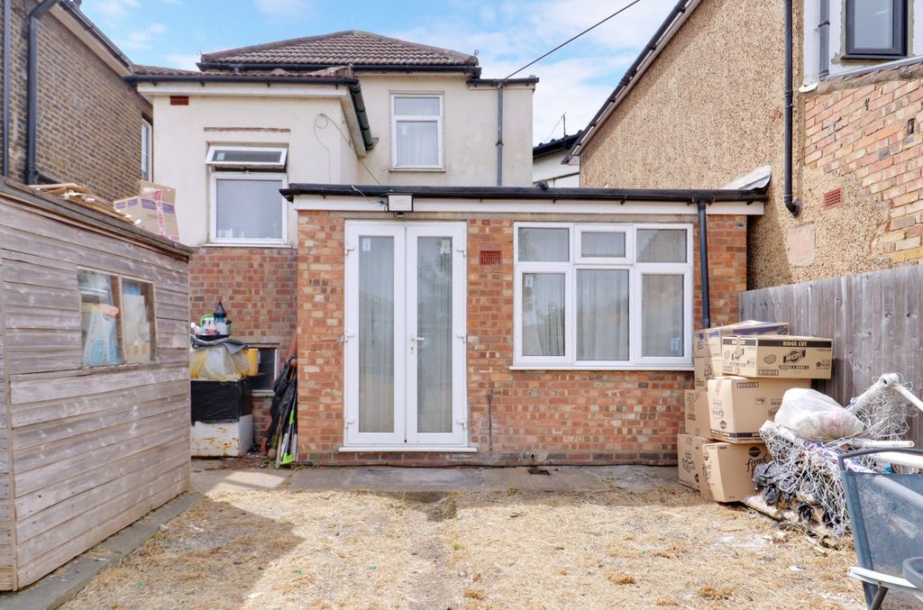 Property photo 2 of 13
