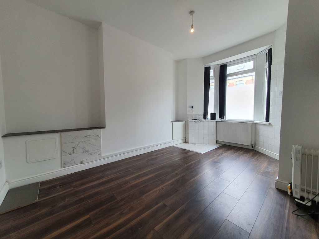 Property photo 2 of 14 Gallery