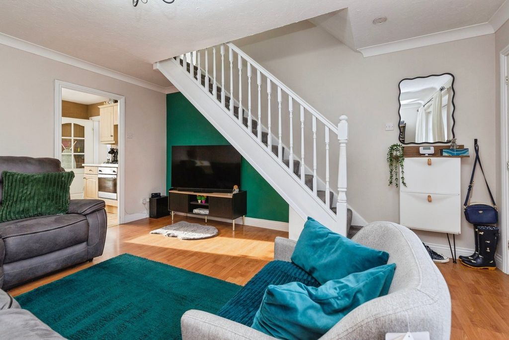 Property photo 3 of 19