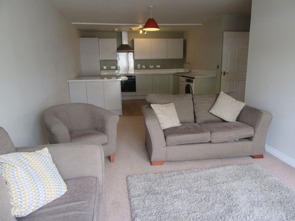 Property photo 2 of 10 Open Plan Lounge