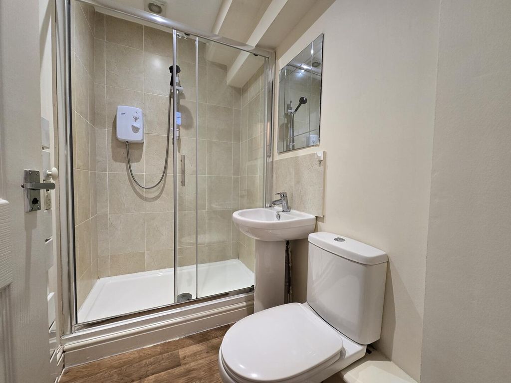 Property photo 3 of 5 Bathroom