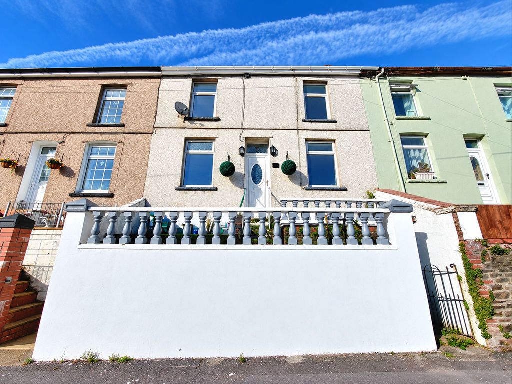 Property photo 1 of 24