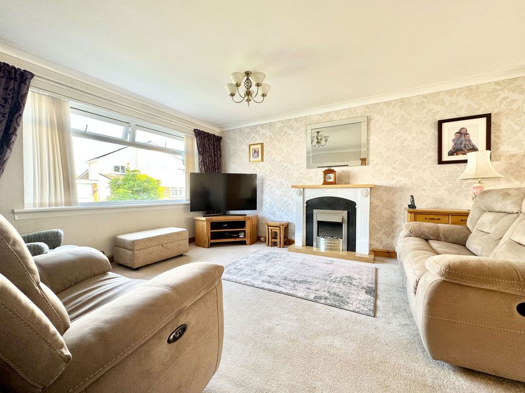 Property photo 3 of 42