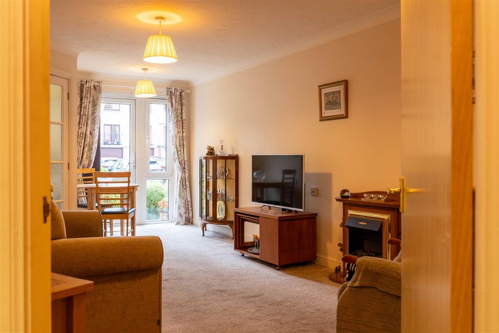 Property photo 3 of 19 Dsc06324-Hdr.Jpg