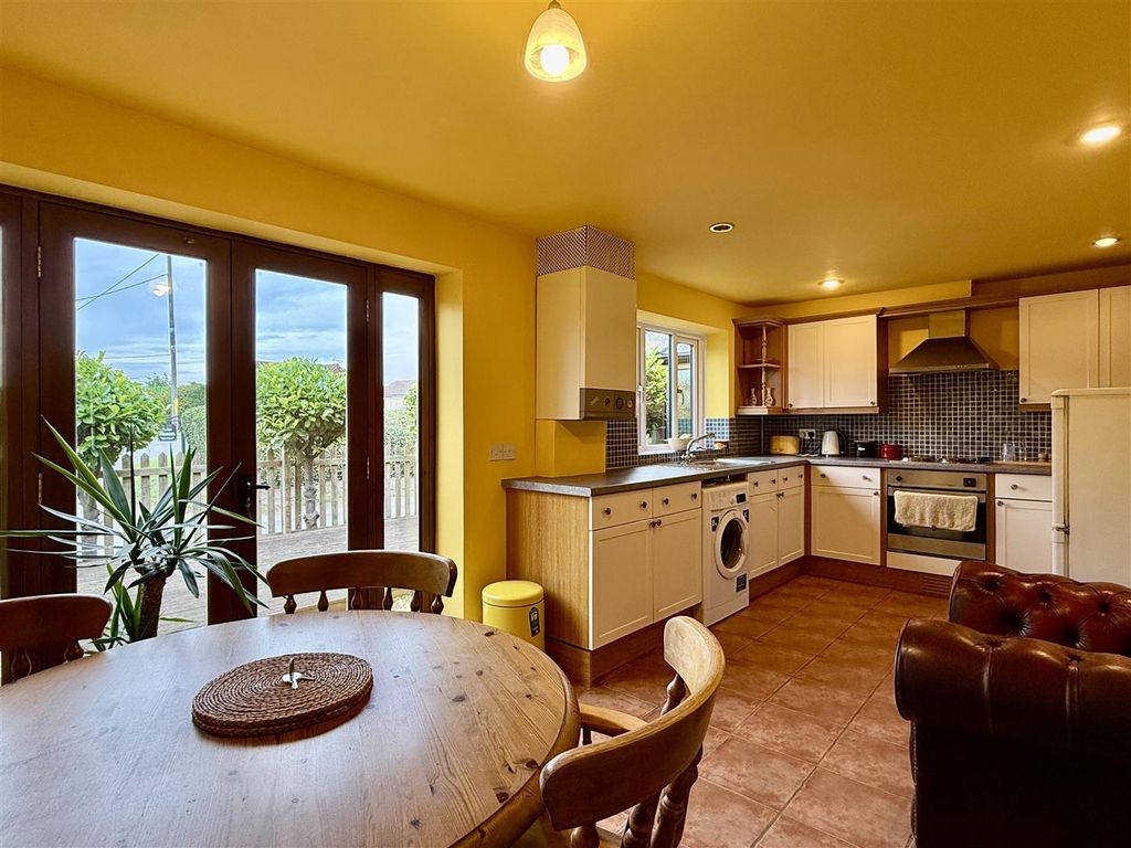 Property photo 2 of 18 Img_8603.Jpeg