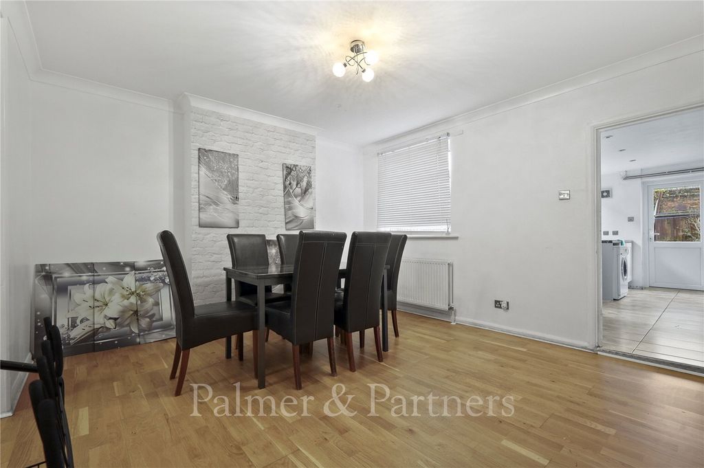 Property photo 3 of 8 Dining Room