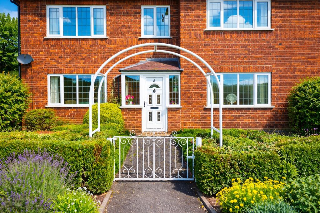 Property photo 3 of 19 Picture No. 21