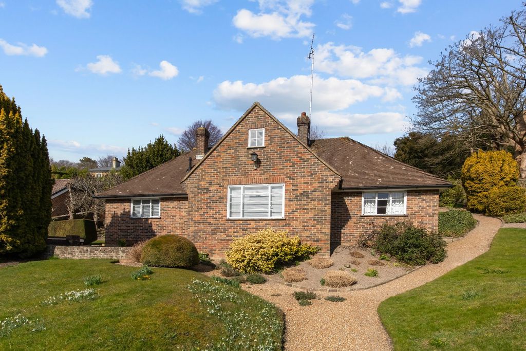 Property photo 1 of 19 4037550